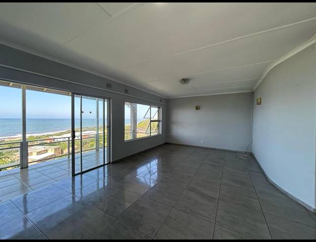 4 BEDROOM HOUSE FOR SALE IN OSLO BEACH